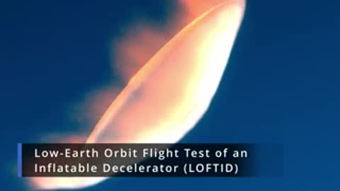 Thermal plasma animation during atmospheric entry of a decelerator spacecraft